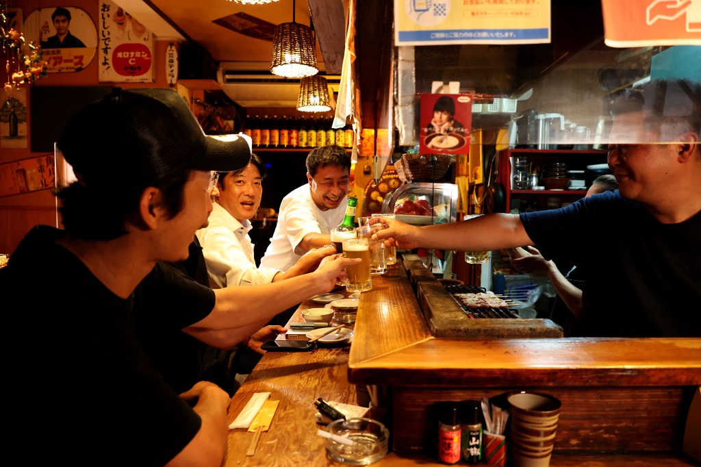江坂駅近くの『焼きとり景気屋』は安い値段で美味しい焼き鳥をつまみにちょい呑みしながら喫煙可能な居酒屋
